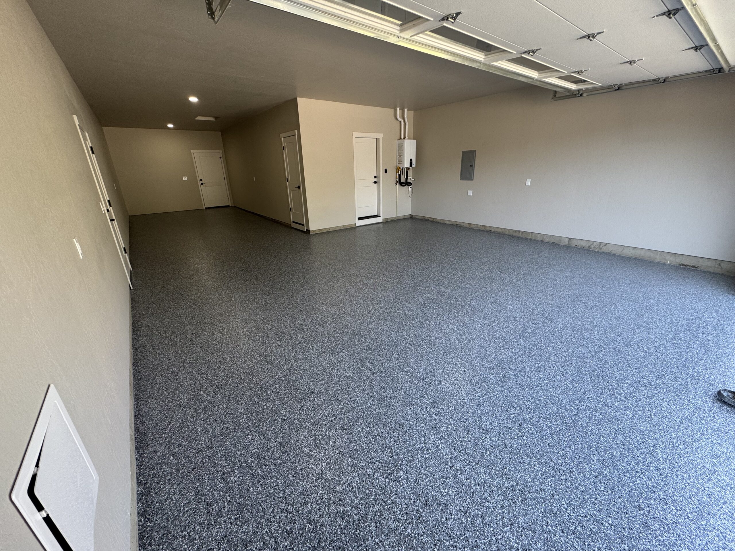 Finished flake epoxy coating in a residential garage